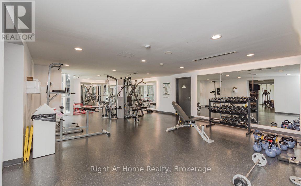 1506 - 1940 Ironstone Drive, Burlington (Uptown), ON - Indoor Photo Showing Gym Room