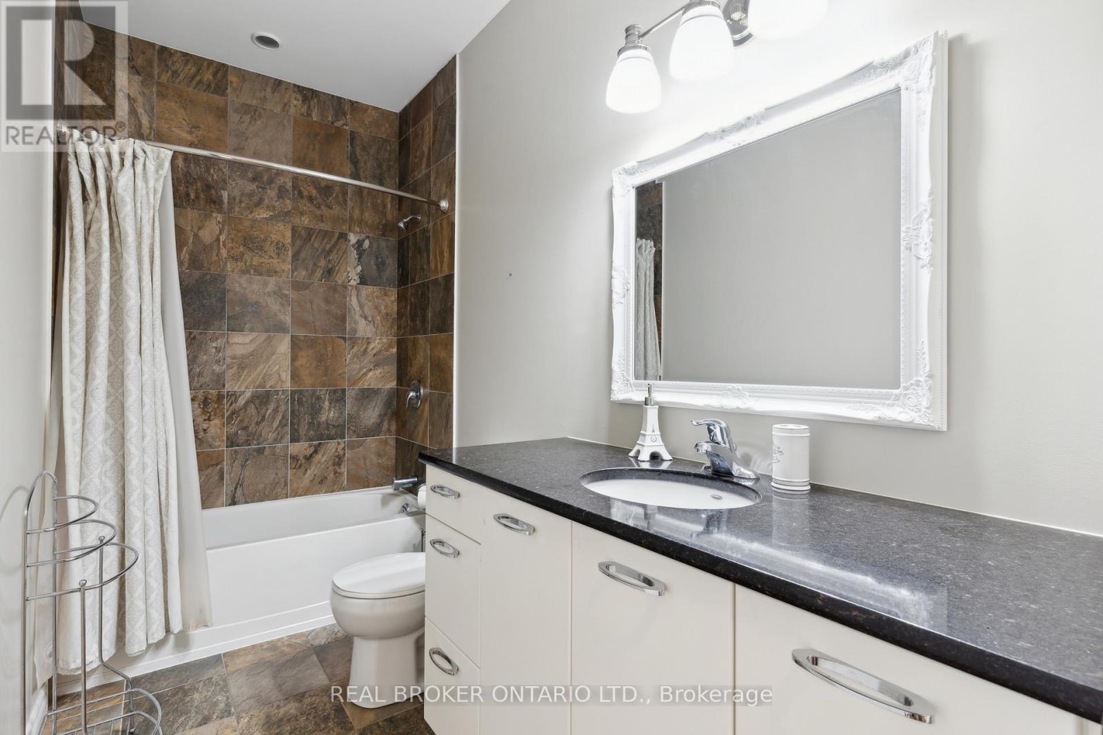 51 Waterside Drive, Carleton Place, ON - Indoor Photo Showing Bathroom
