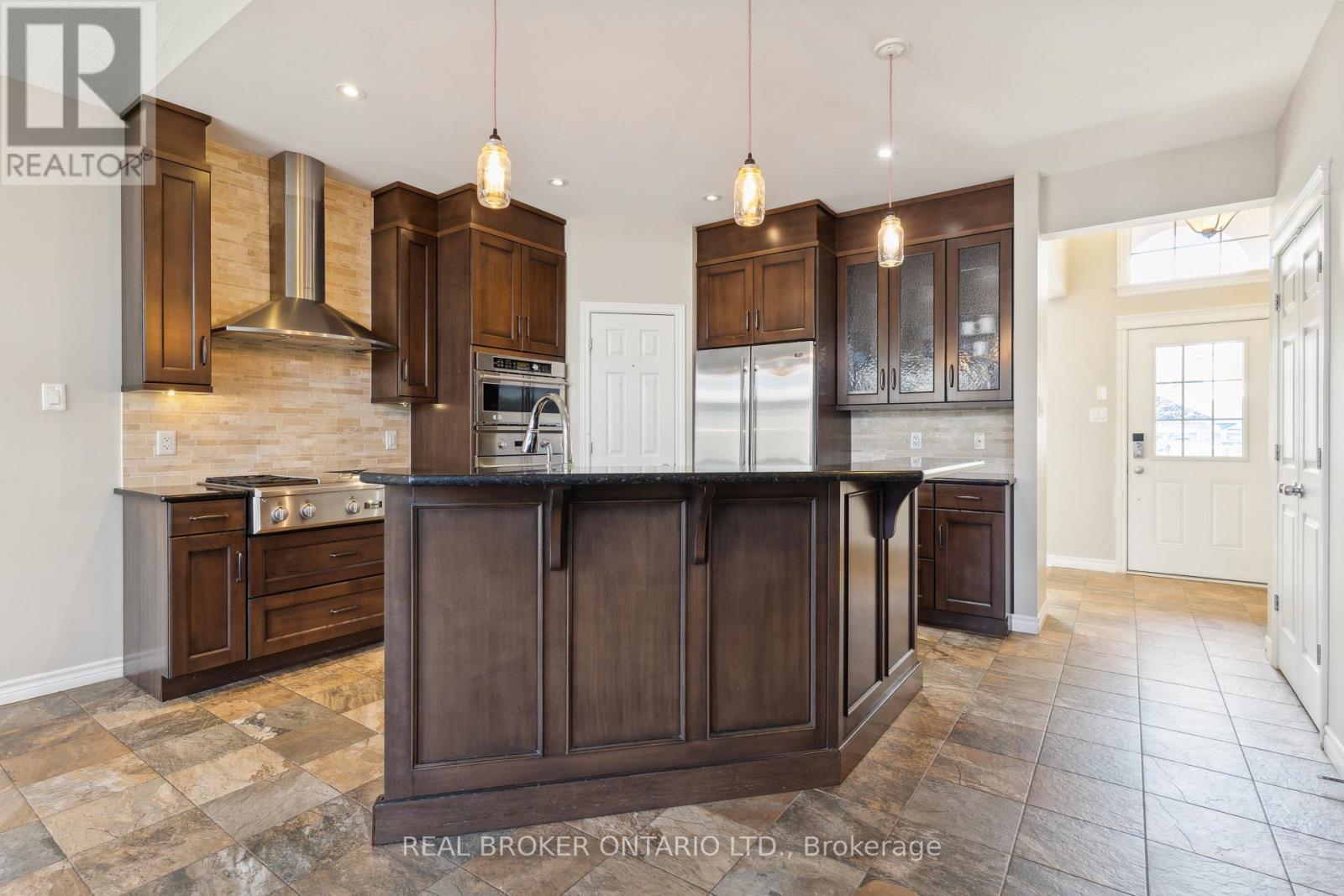 51 Waterside Drive, Carleton Place, ON - Indoor Photo Showing Kitchen With Upgraded Kitchen