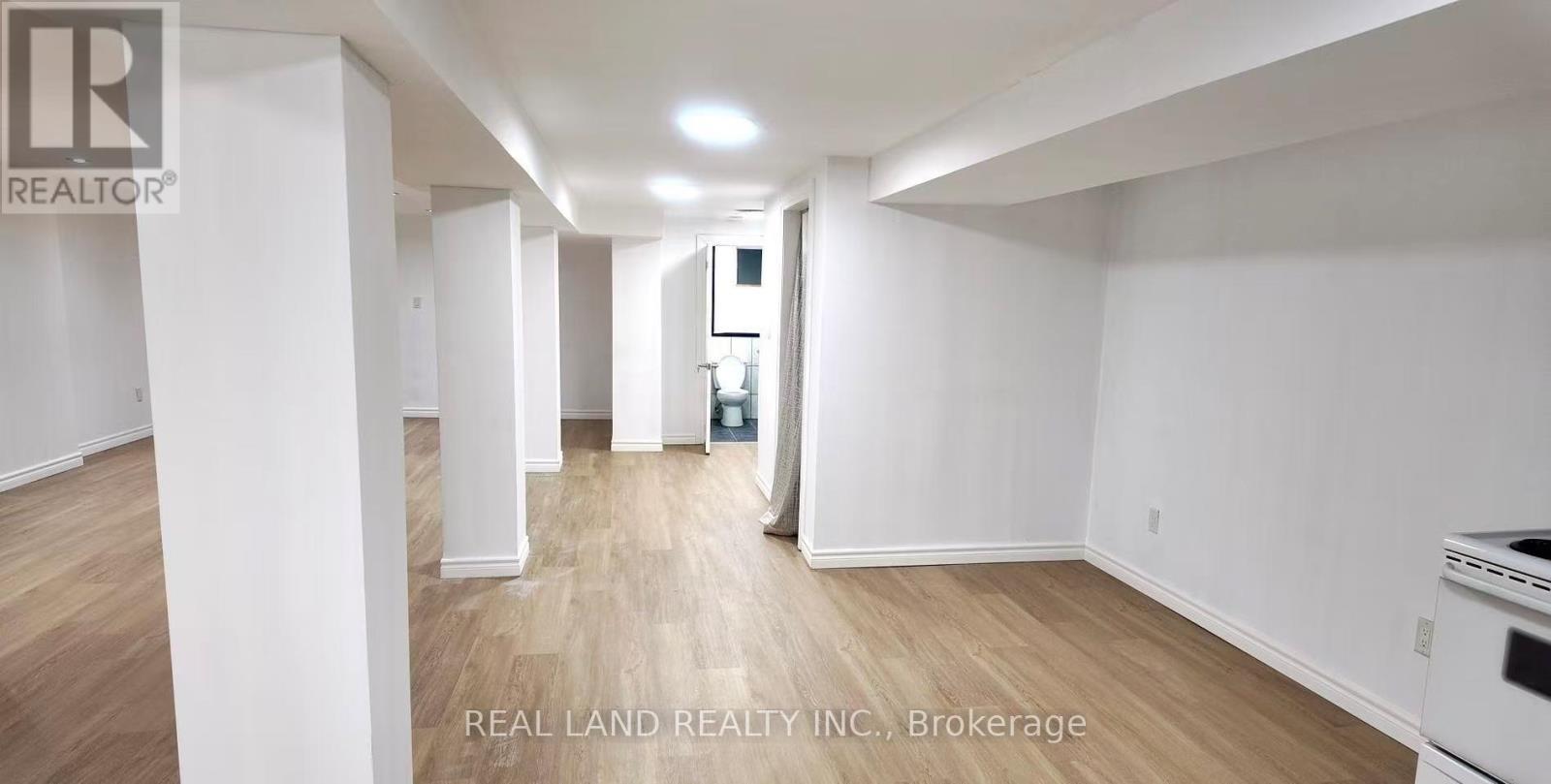 132 Edgecroft Road, Toronto, ON - Indoor Photo Showing Other Room