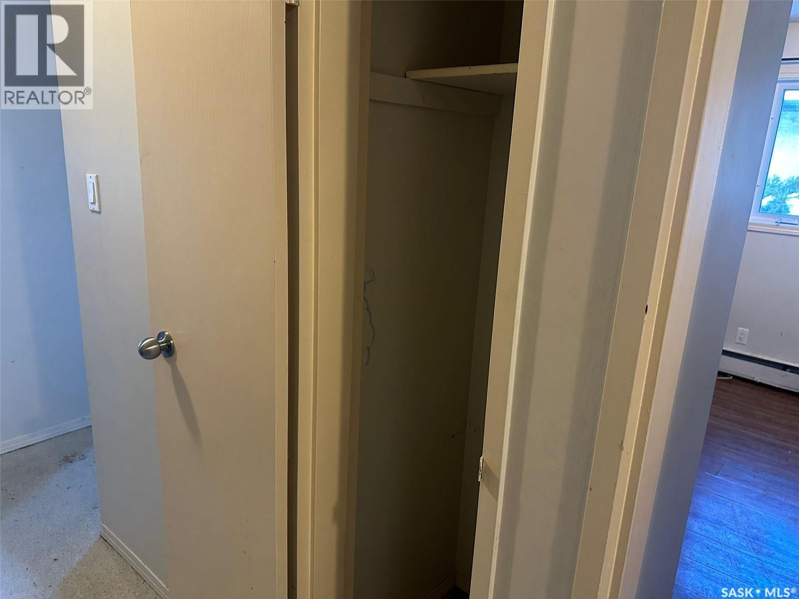 201 3094 5Th Avenue E, Prince Albert, SK - Indoor