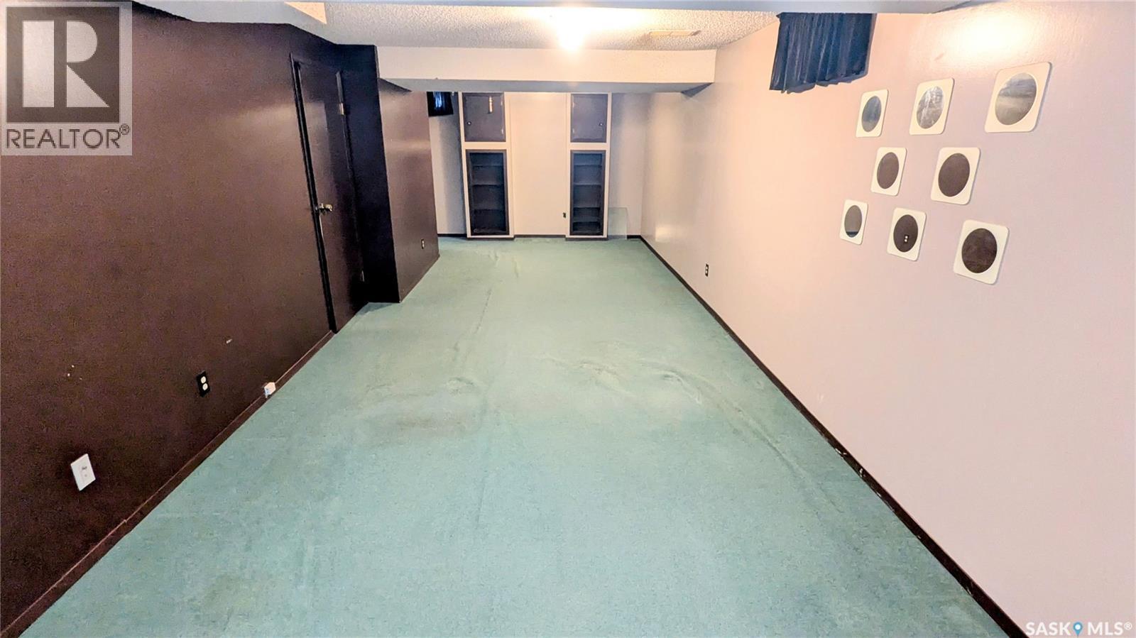 147 Ross Crescent, Saskatoon, SK - Indoor Photo Showing Other Room