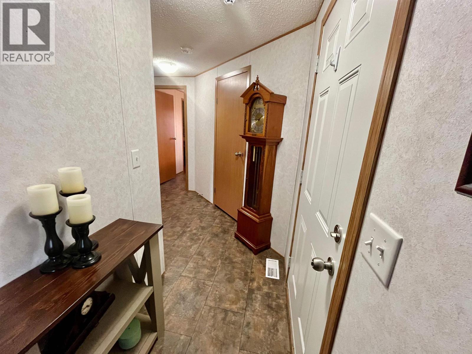 8112 85A Avenue, Fort St. John, BC - Indoor Photo Showing Other Room