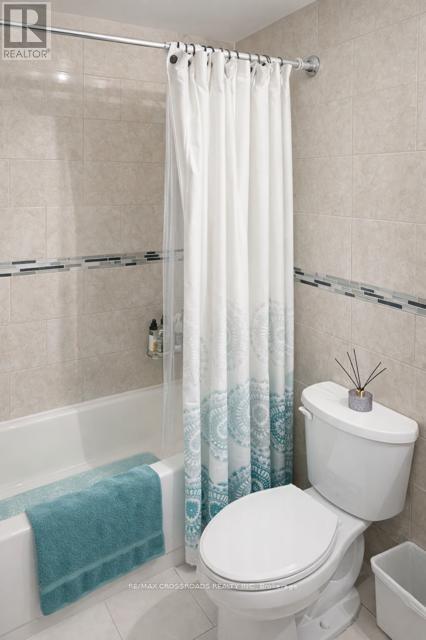 209 - 8 Silverbelle Grove, Toronto, ON - Indoor Photo Showing Bathroom