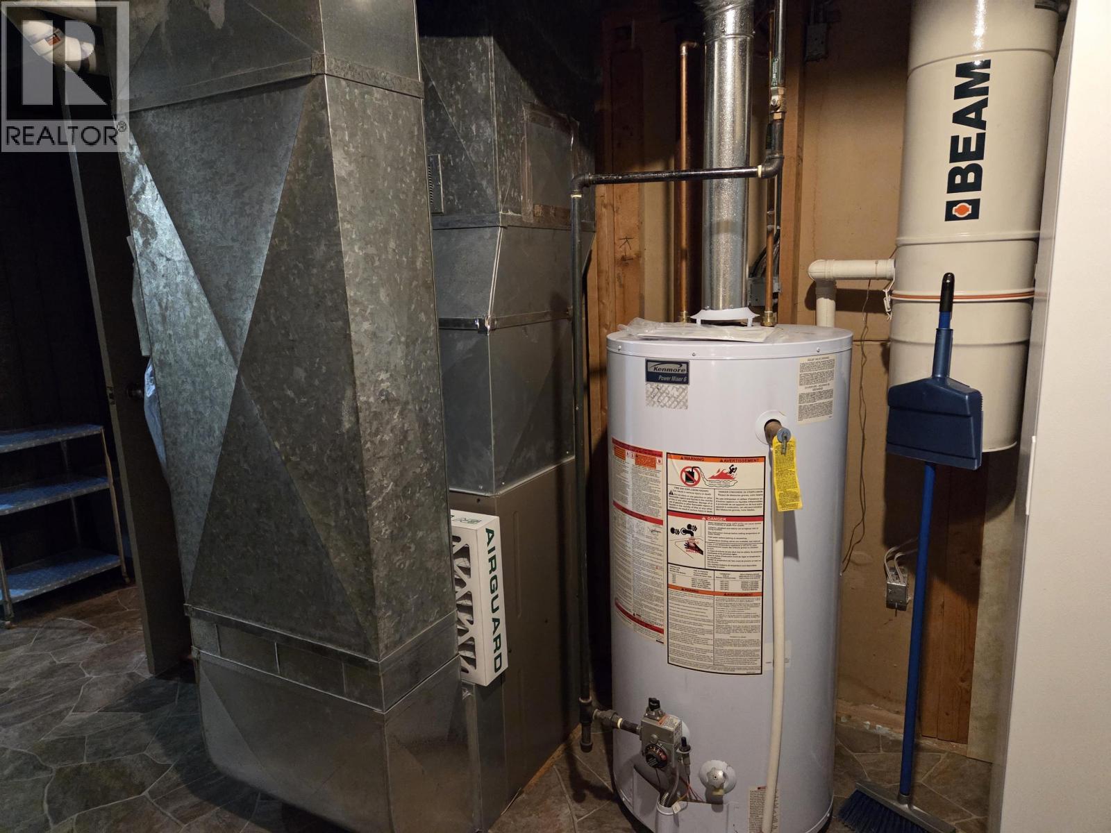 1115 Latin Avenue, Williams Lake, BC - Indoor Photo Showing Basement