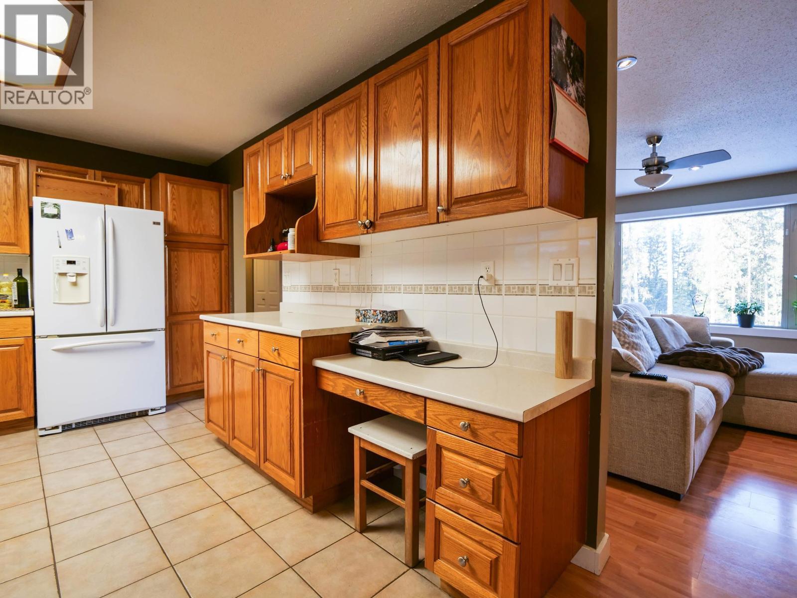 1282 Omega Road, Quesnel, BC - Indoor Photo Showing Kitchen