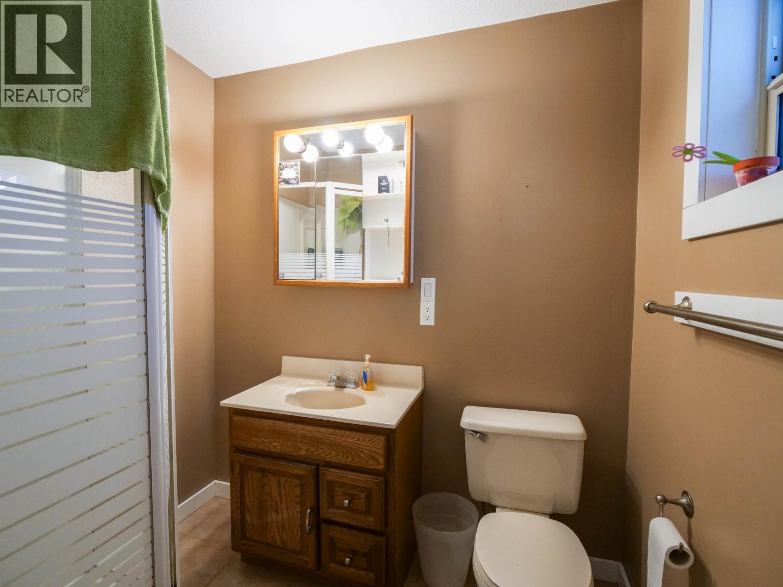 1282 Omega Road, Quesnel, BC - Indoor Photo Showing Bathroom