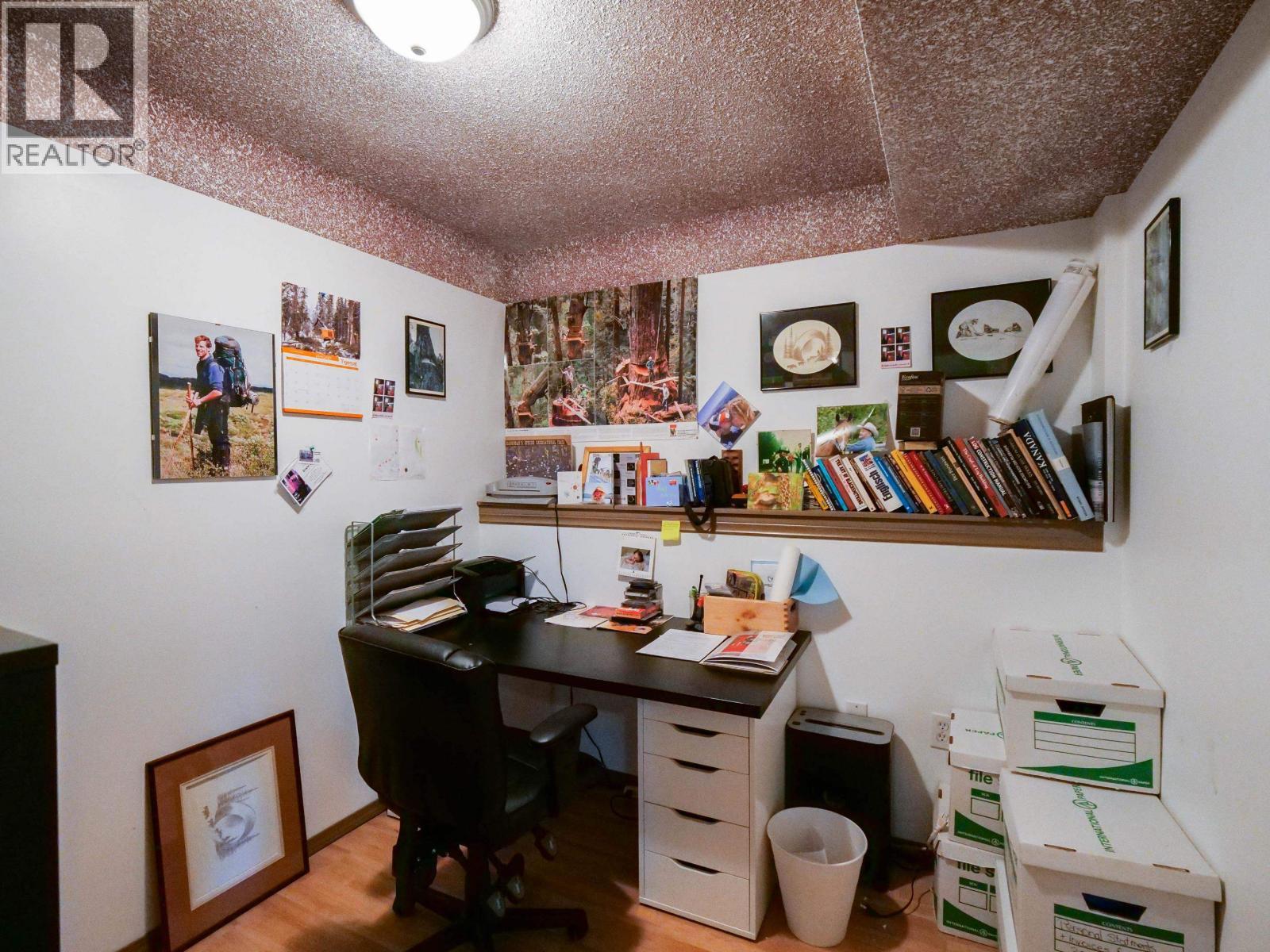 1282 Omega Road, Quesnel, BC - Indoor Photo Showing Office