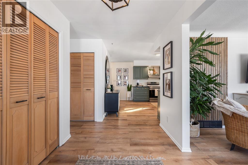 5328 Mandaumin Road, Plympton-Wyoming, ON - Indoor Photo Showing Other Room