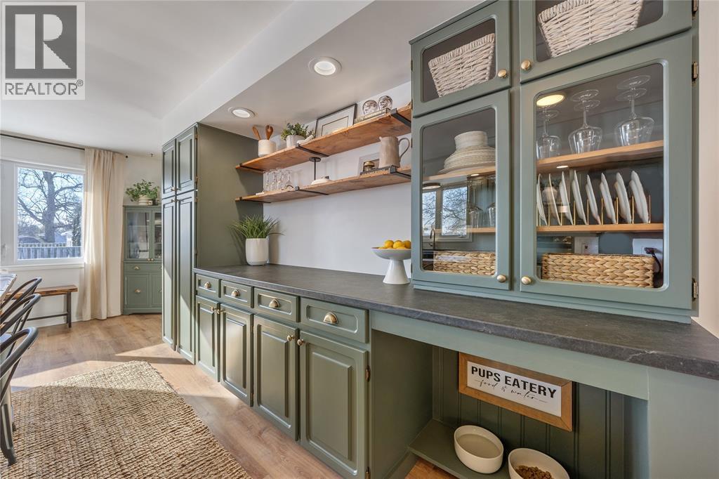 5328 Mandaumin Road, Plympton-Wyoming, ON - Indoor Photo Showing Other Room