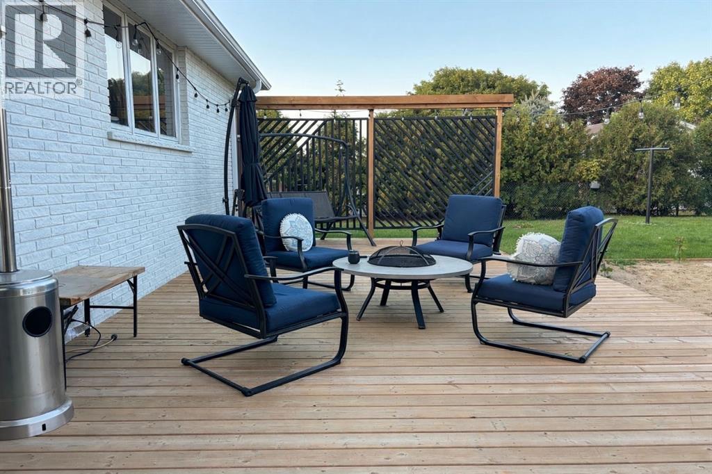 5328 Mandaumin Road, Plympton-Wyoming, ON - Outdoor With Deck Patio Veranda With Exterior