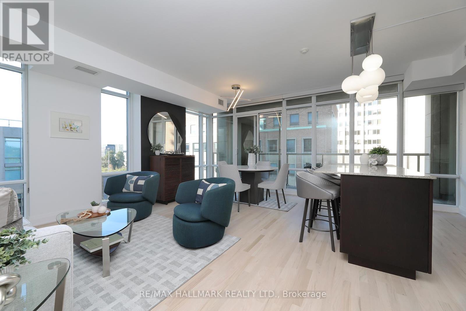 611 - 1 Bedford Road, Toronto, ON - Indoor