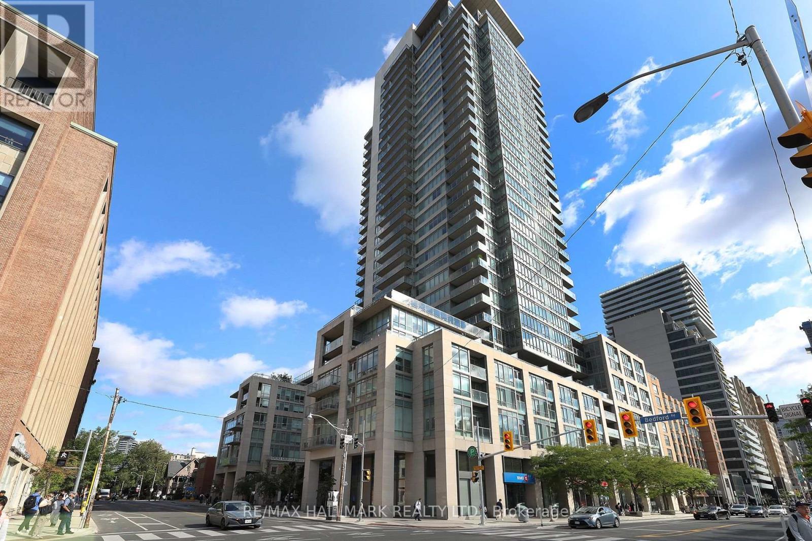 611 - 1 Bedford Road, Toronto, ON - Outdoor With Facade