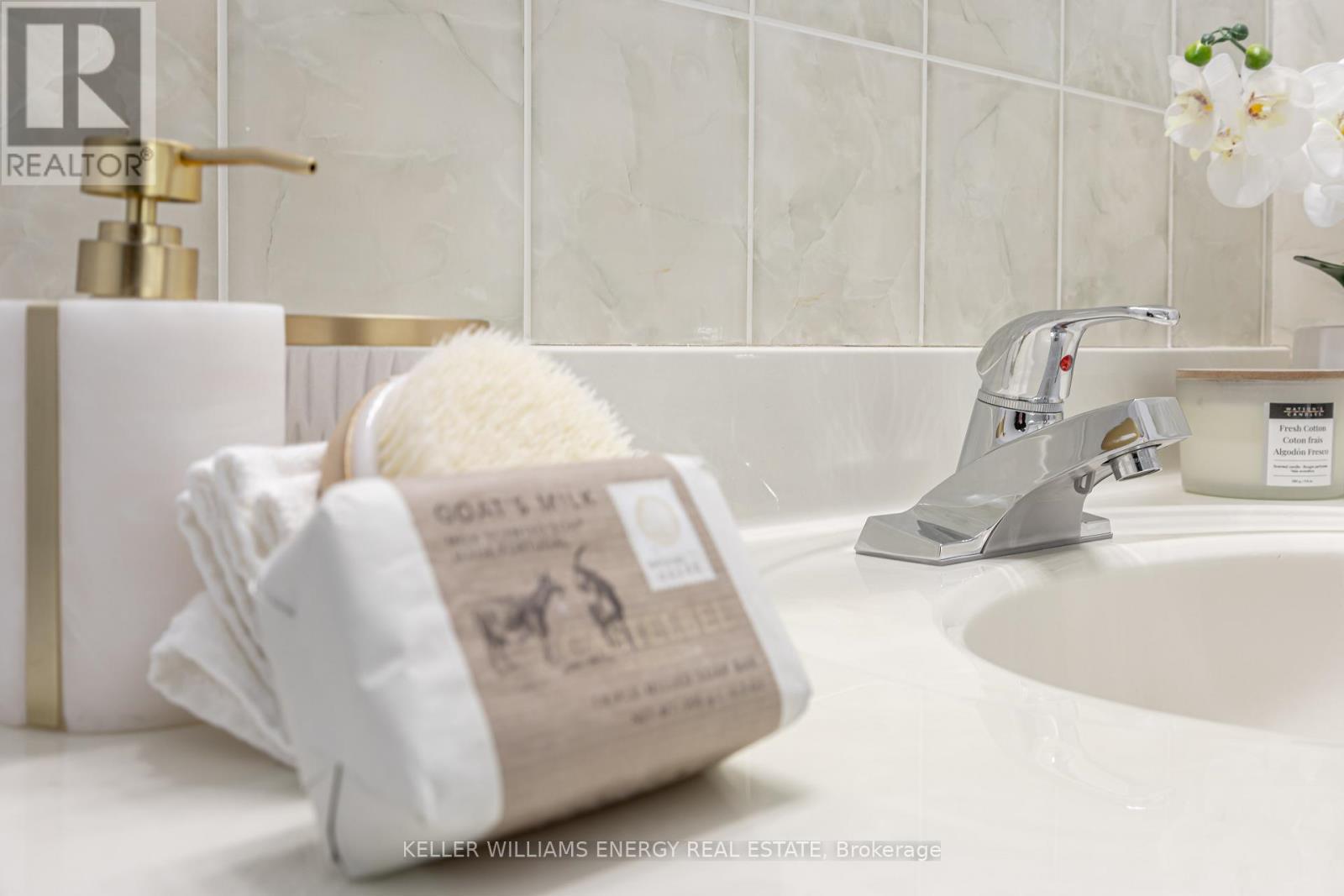 469 Waverly Street N, Oshawa (Mclaughlin), ON - Indoor Photo Showing Bathroom