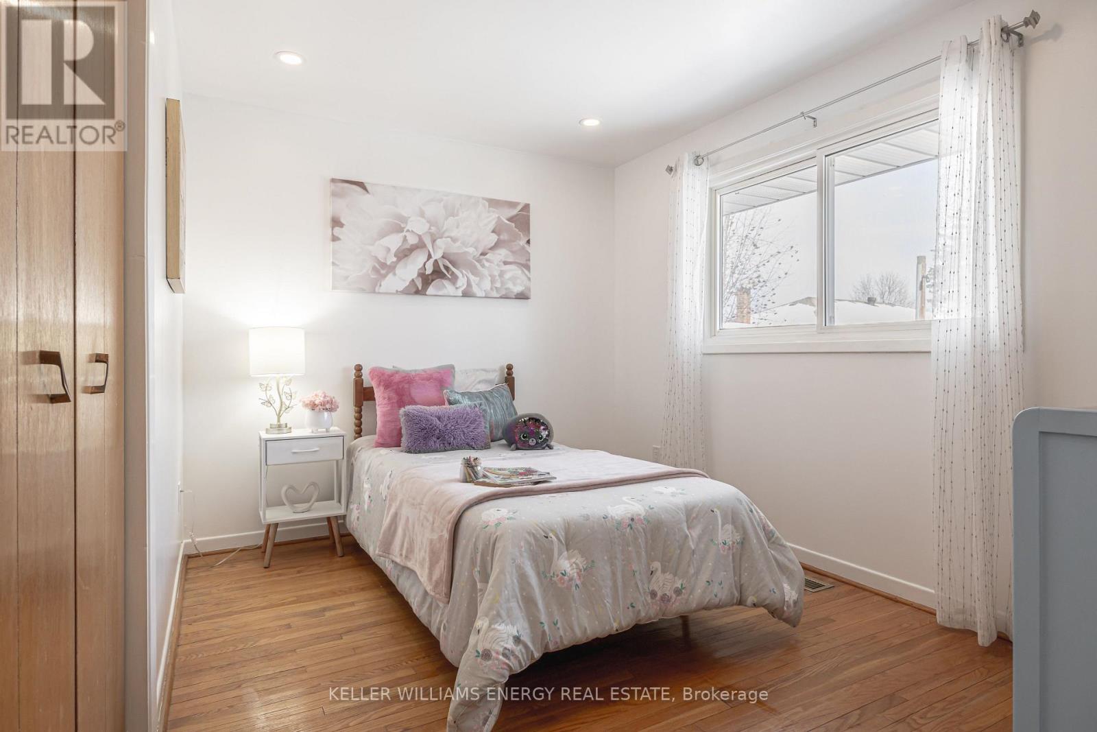 469 Waverly Street N, Oshawa (Mclaughlin), ON - Indoor Photo Showing Bedroom