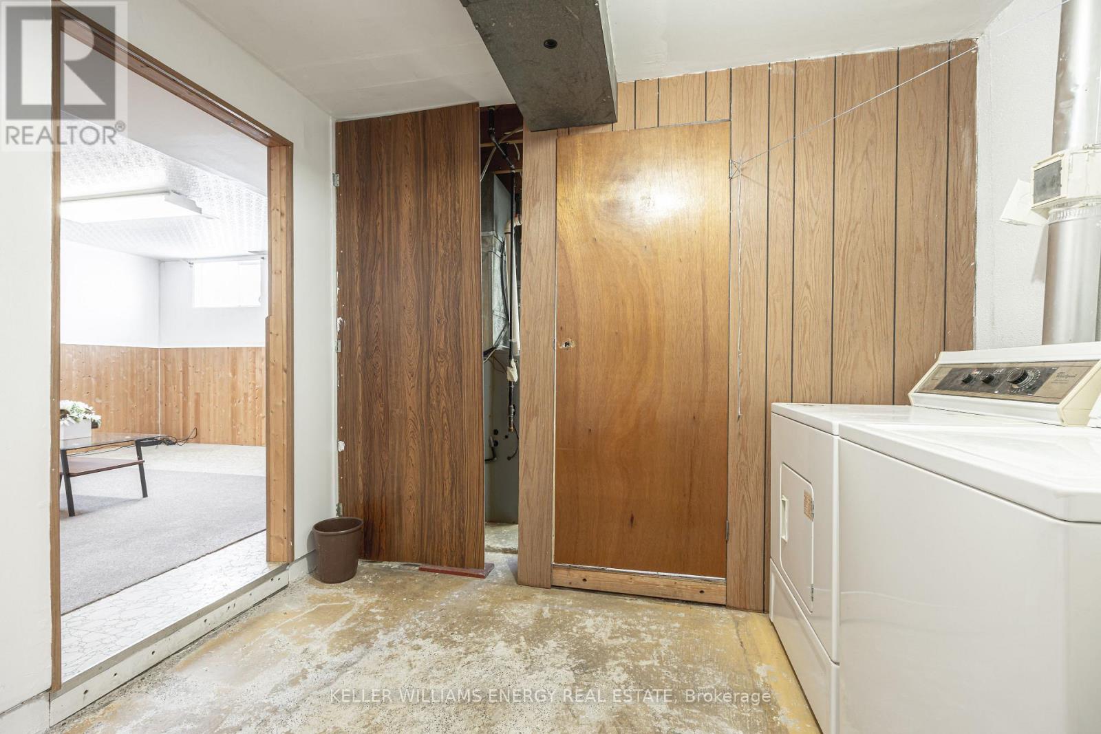 469 Waverly Street N, Oshawa (Mclaughlin), ON - Indoor Photo Showing Laundry Room