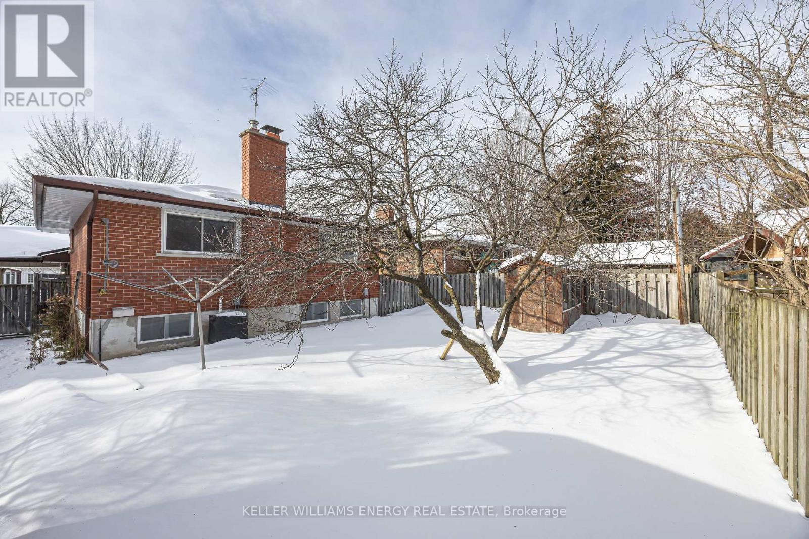 469 Waverly Street N, Oshawa (Mclaughlin), ON - Outdoor
