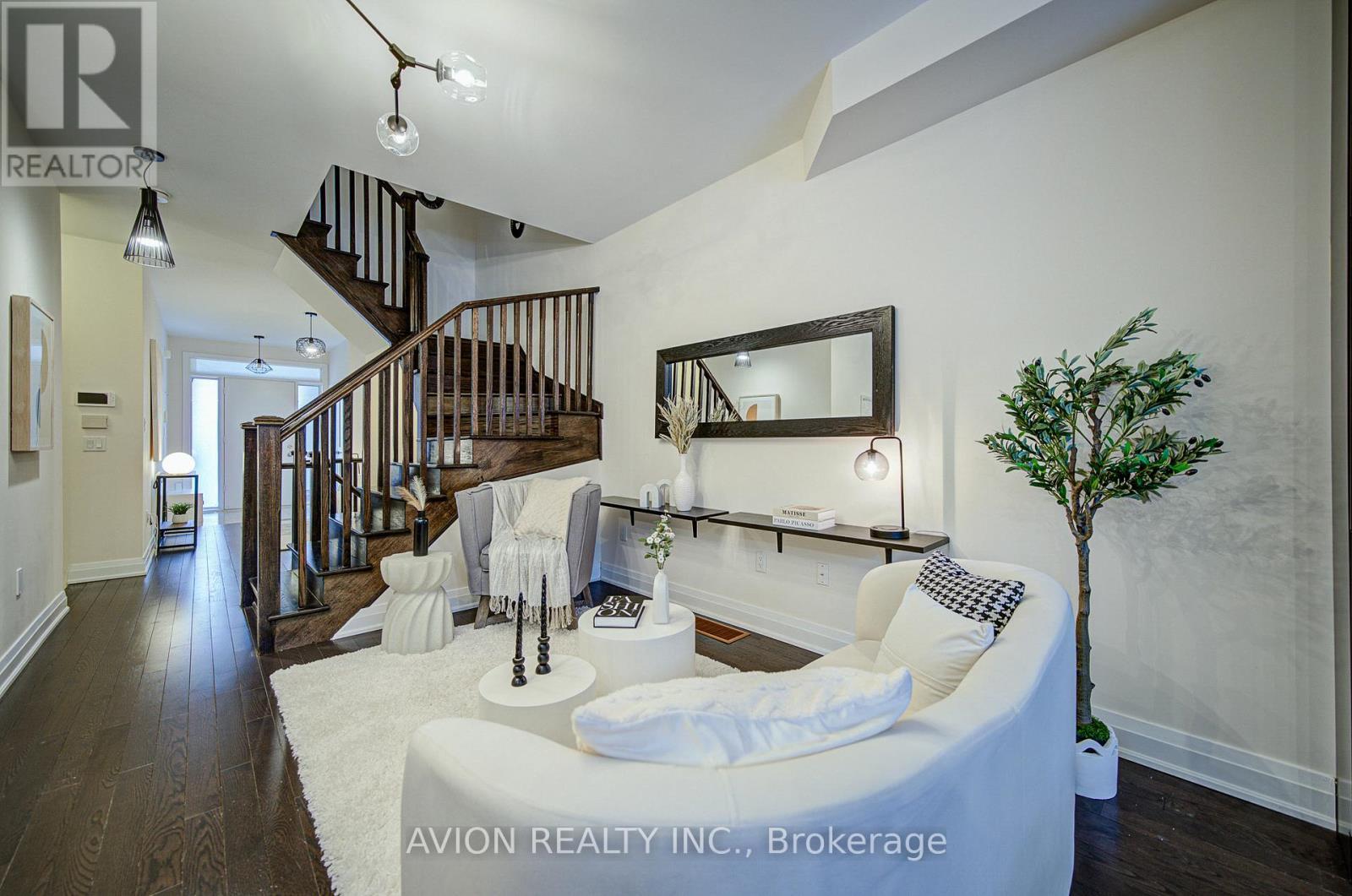 42 Causland Lane, Richmond Hill, ON - Indoor Photo Showing Other Room