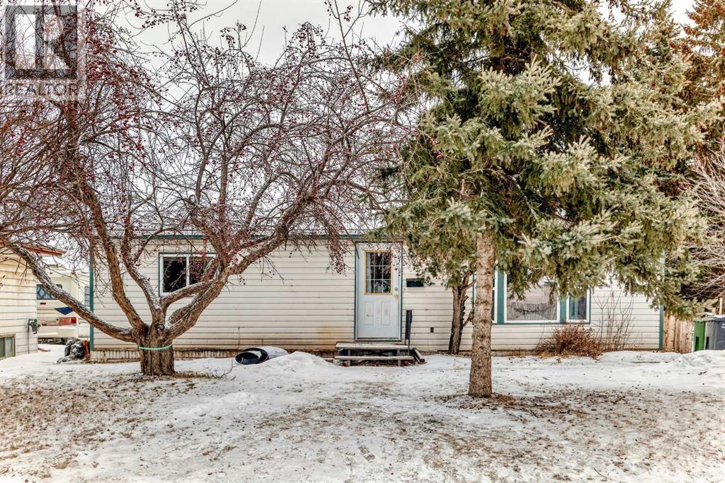 5209 46 Street, Rimbey, AB - Outdoor