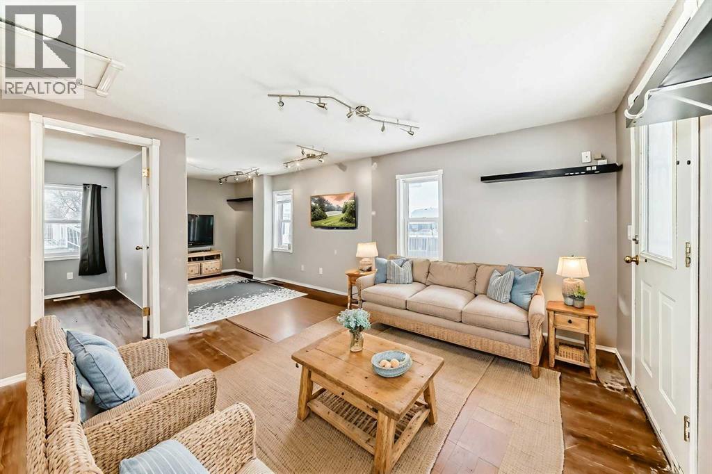 5209 46 Street, Rimbey, AB - Indoor Photo Showing Living Room