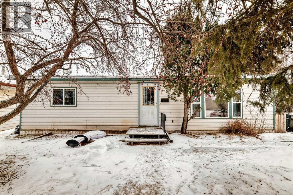 5209 46 Street, Rimbey, AB - Outdoor
