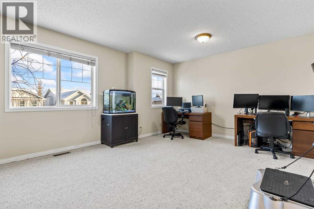 176 Cougar Ridge Circle Sw, Calgary, AB - Indoor Photo Showing Office