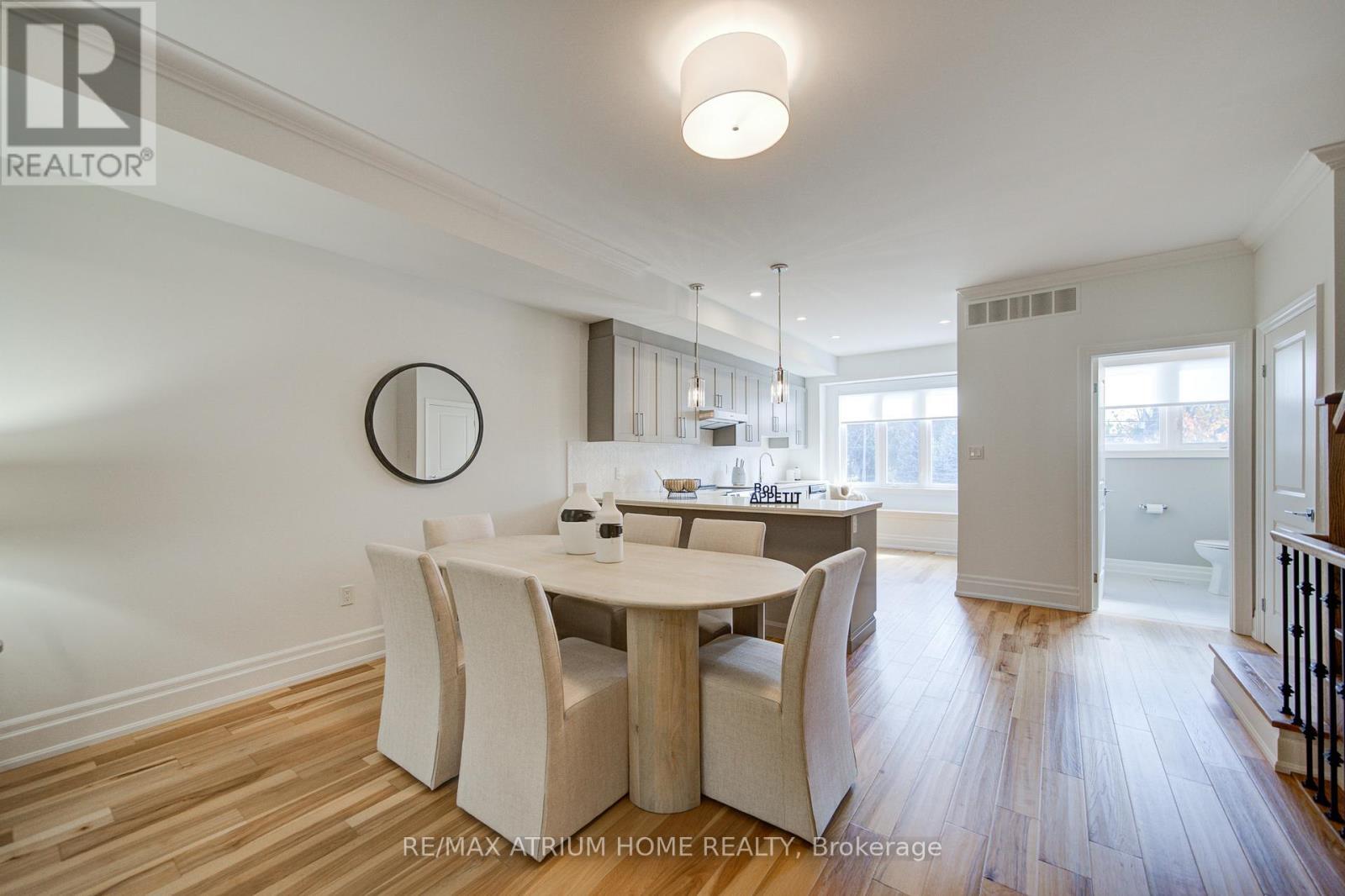 2 - 111 Wilson Street E, Hamilton, ON - Indoor Photo Showing Dining Room