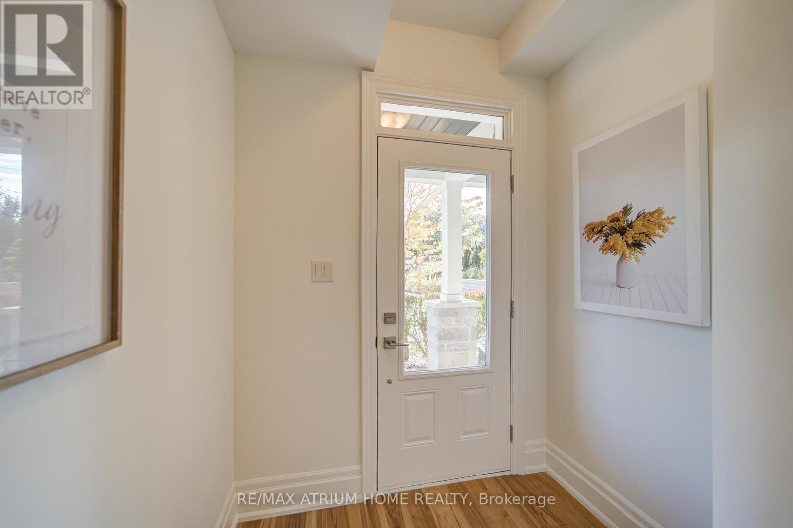 2 - 111 Wilson Street E, Hamilton, ON - Indoor Photo Showing Other Room