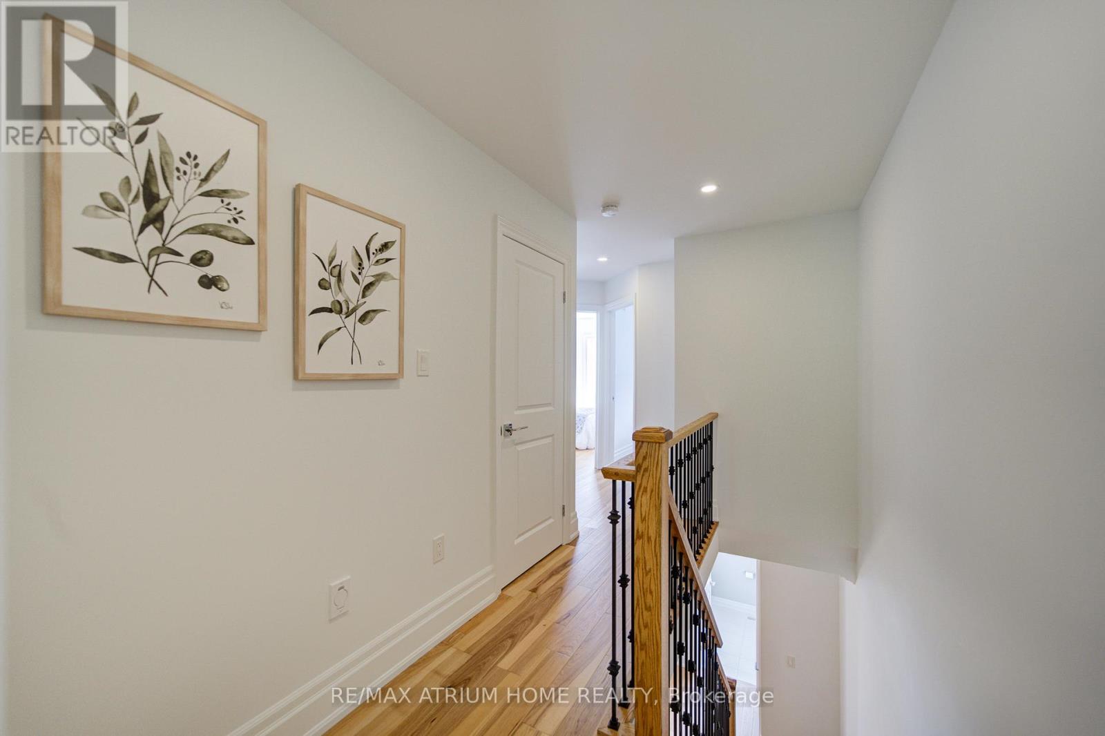 2 - 111 Wilson Street E, Hamilton, ON - Indoor Photo Showing Other Room