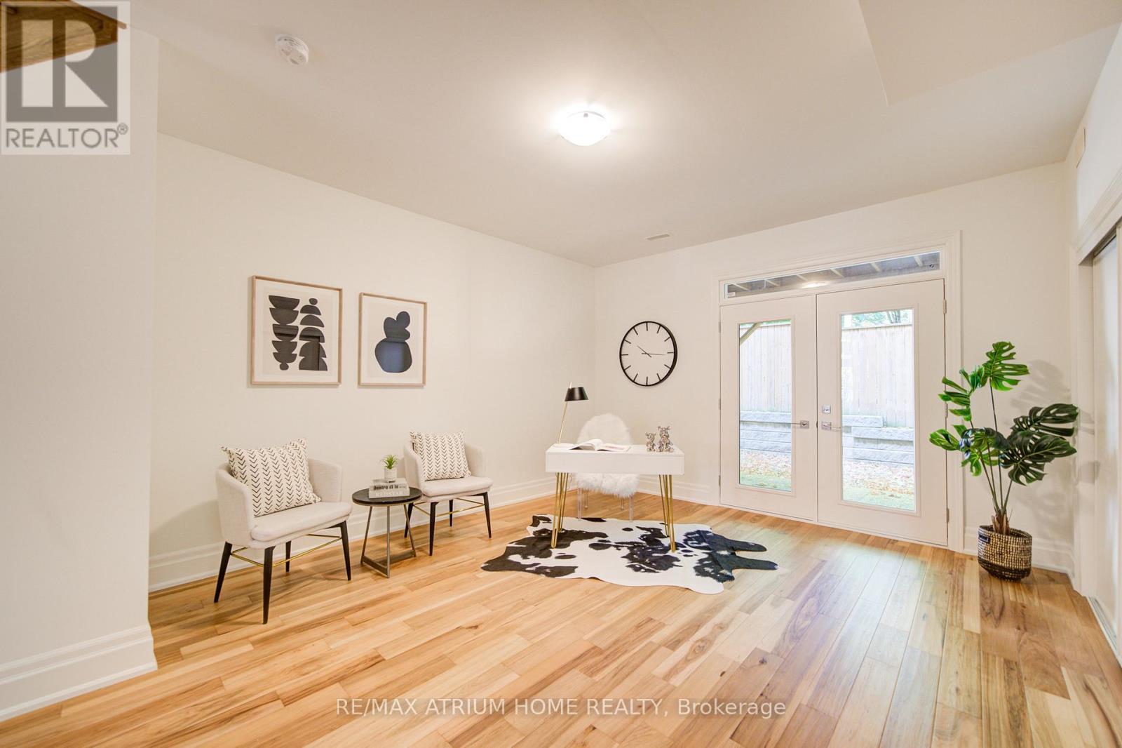 2 - 111 Wilson Street E, Hamilton, ON - Indoor