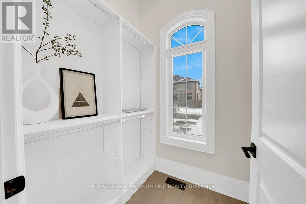 104 Greville Street, Vaughan, ON - Indoor Photo Showing Other Room