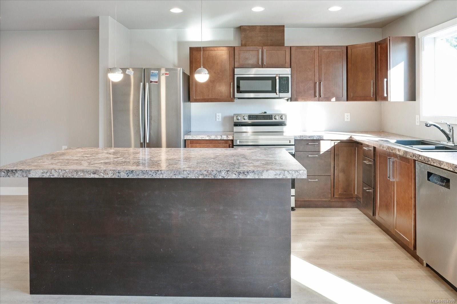 1770 Jay Bell Trail, Qualicum Beach, BC