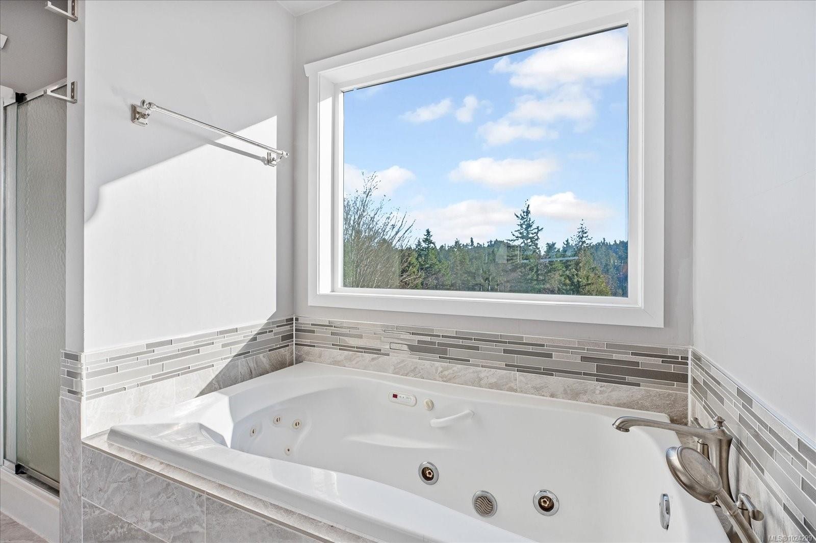 1770 Jay Bell Trail, Qualicum Beach, BC