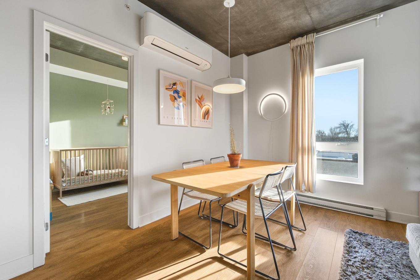 Salle à manger - 415-9250 Av. Dubuisson, Montréal (Mercier/Hochelaga-Maisonneuve), QC - Indoor Photo Showing Dining Room