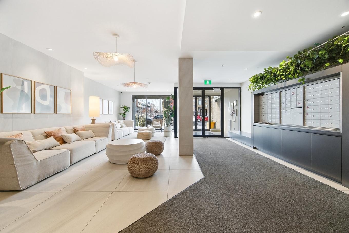 Hall d'entrée/Vestibule - 415-9250 Av. Dubuisson, Montréal (Mercier/Hochelaga-Maisonneuve), QC - Indoor