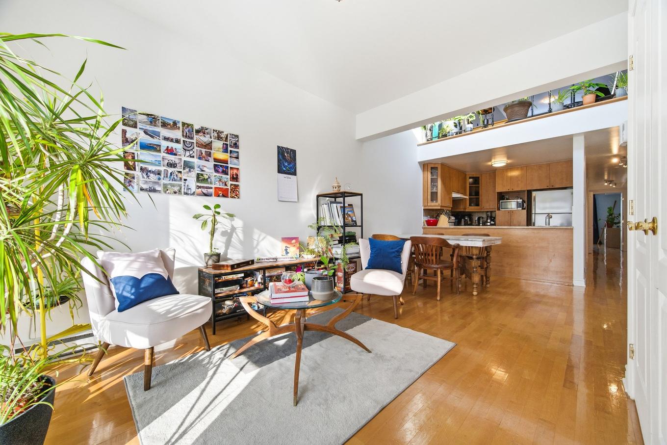 Overall view - 7177 Boul. St-Michel, Montréal (Villeray/Saint-Michel/Parc-Extension), QC - Indoor Photo Showing Living Room