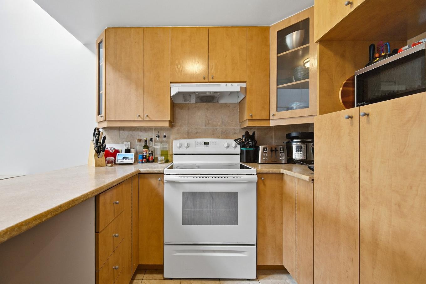 Kitchen - 7177 Boul. St-Michel, Montréal (Villeray/Saint-Michel/Parc-Extension), QC - Indoor Photo Showing Kitchen