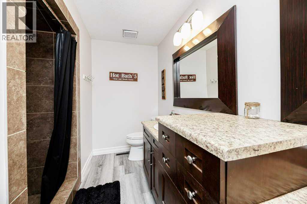 462054 11 Range Road Range, Westerose, AB - Indoor Photo Showing Bathroom