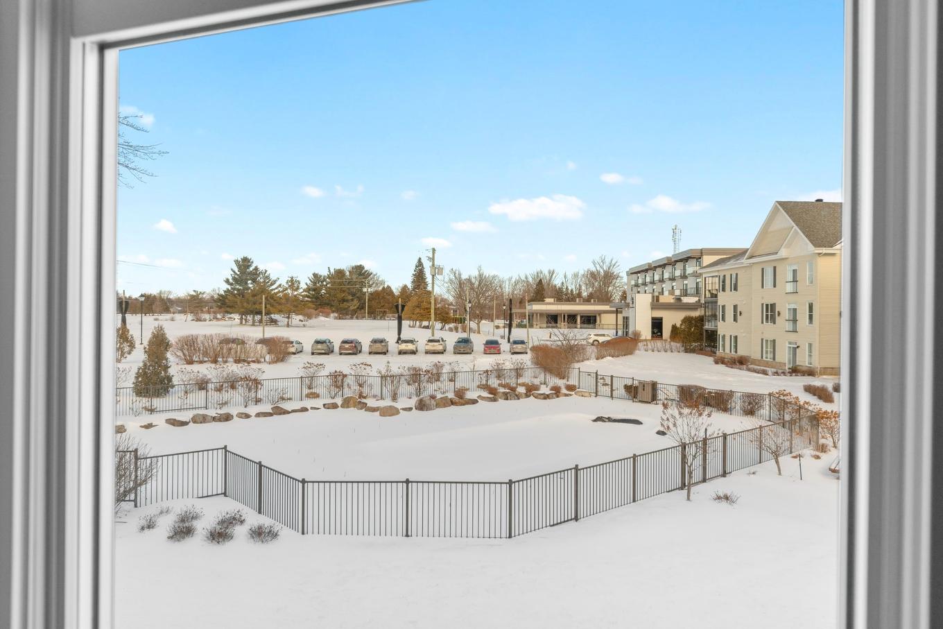 Autre - 201-180 34E Rue O., Venise-En-Québec, QC -