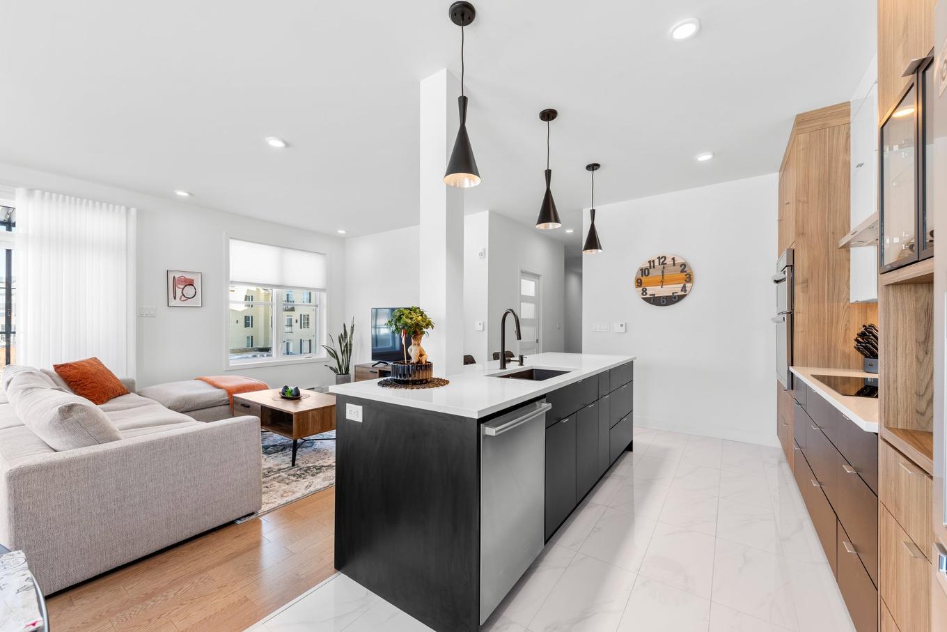 Vue d'ensemble - 201-180 34E Rue O., Venise-En-Québec, QC - Indoor