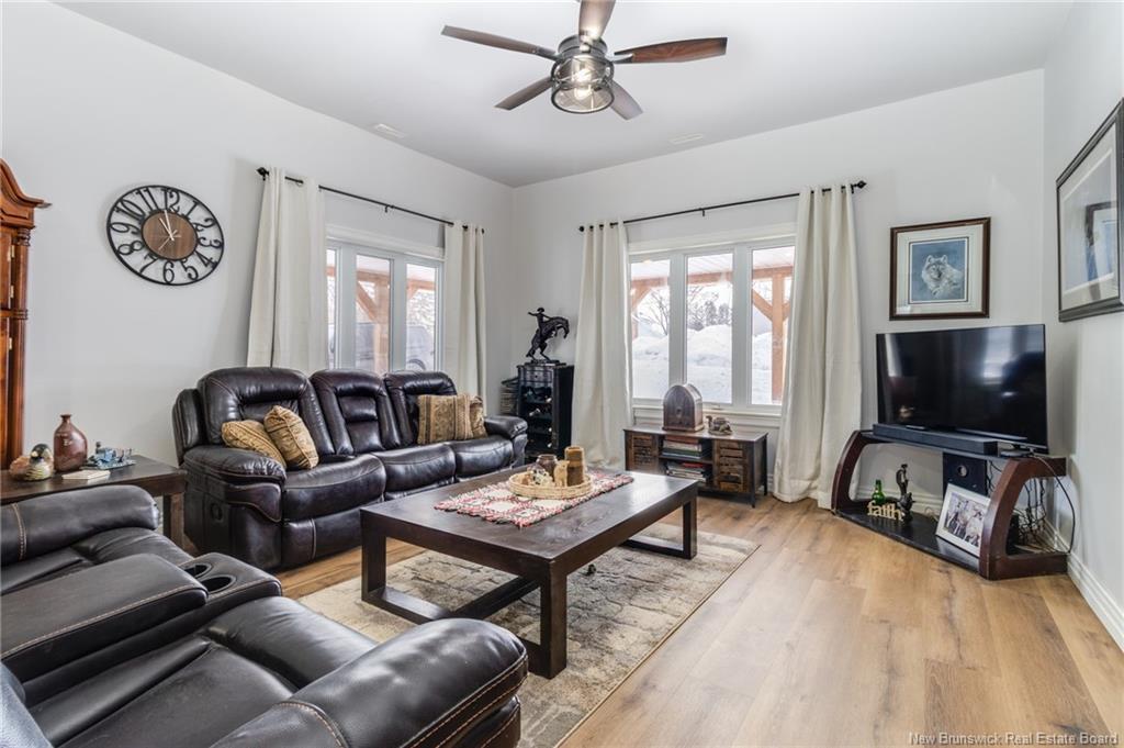 810 Central St, Centreville, NB