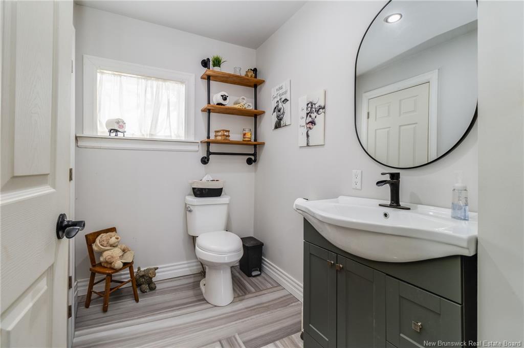 810 Central St, Centreville, NB