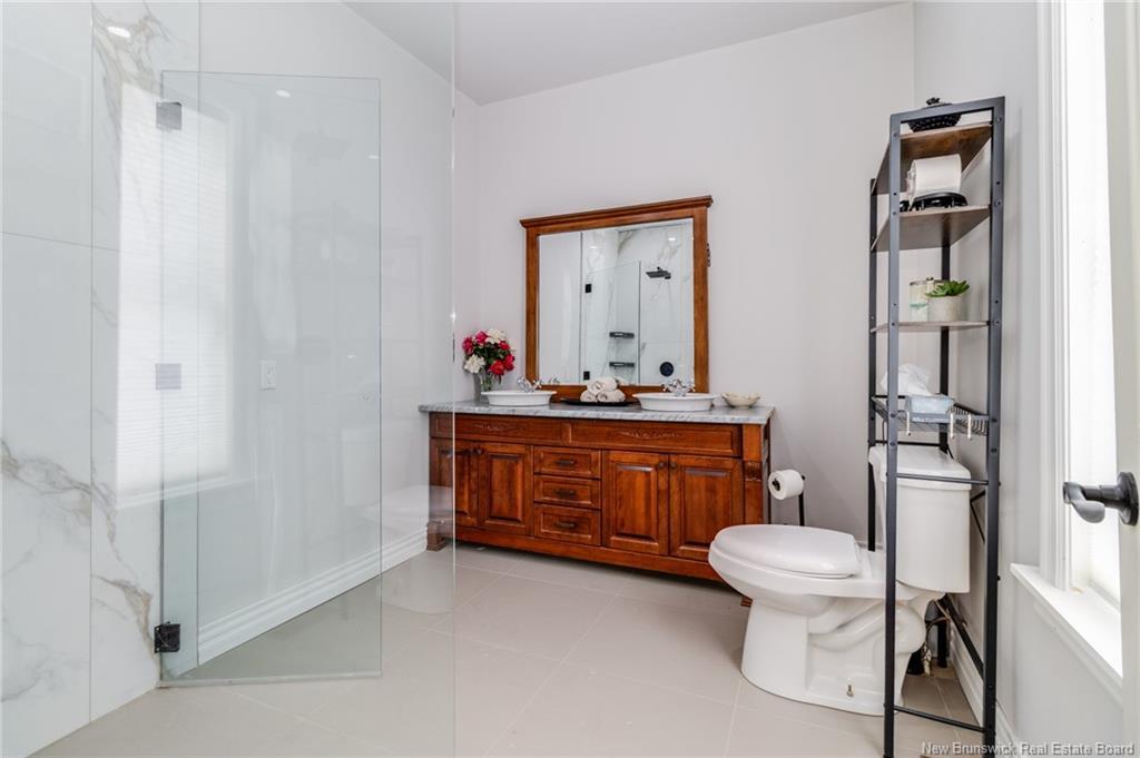 810 Central St, Centreville, NB