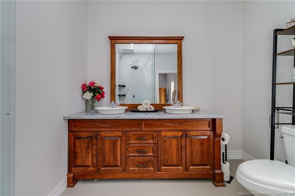 810 Central St, Centreville, NB