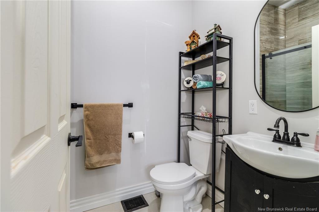 810 Central St, Centreville, NB