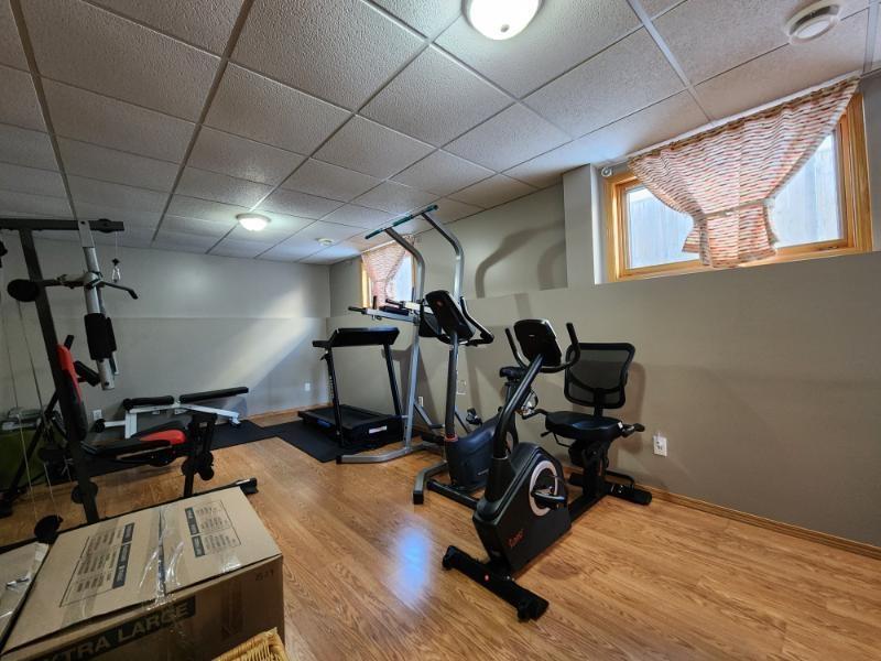 735 Porcupine Boulevard, Thunder Bay, ON - Indoor Photo Showing Gym Room