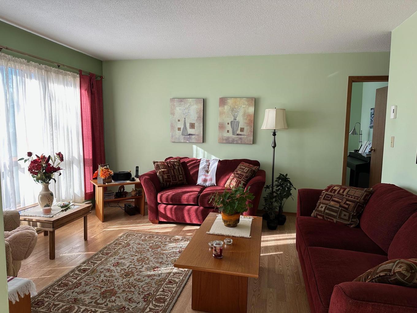26 Southridge Crescent, Terrace Bay, ON - Indoor Photo Showing Living Room