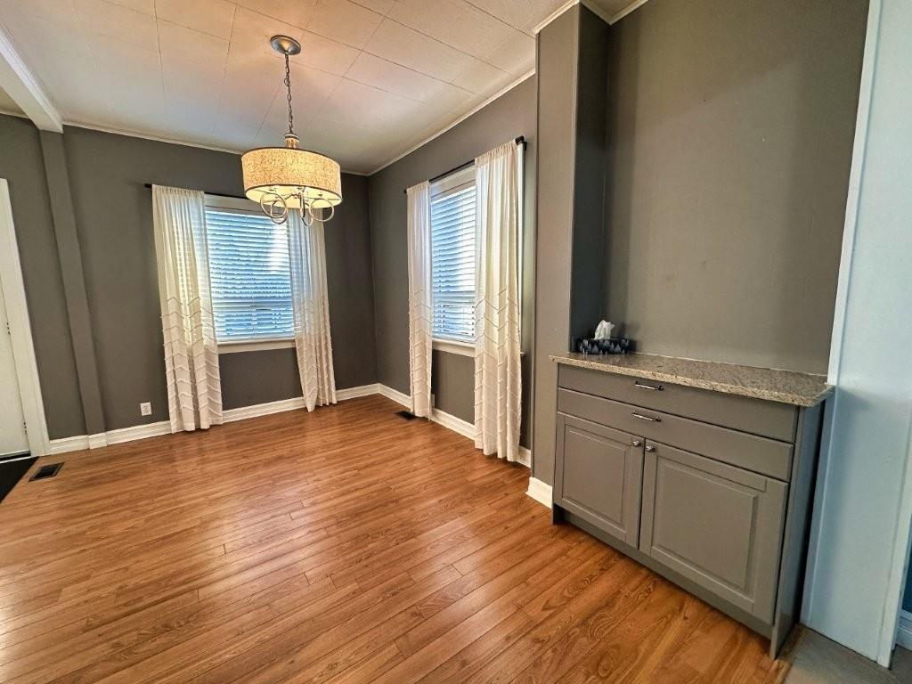 130 Pine Street, Thunder Bay, ON - Indoor Photo Showing Other Room