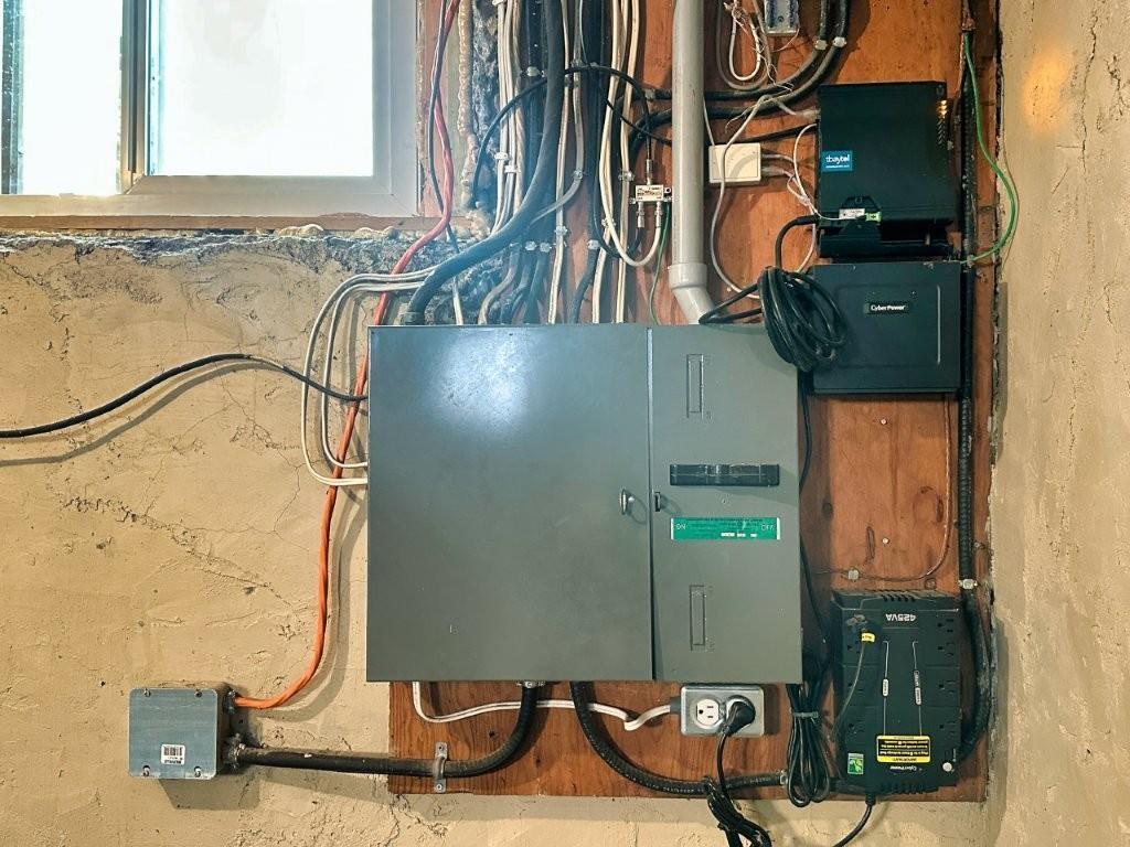 130 Pine Street, Thunder Bay, ON - Indoor Photo Showing Basement