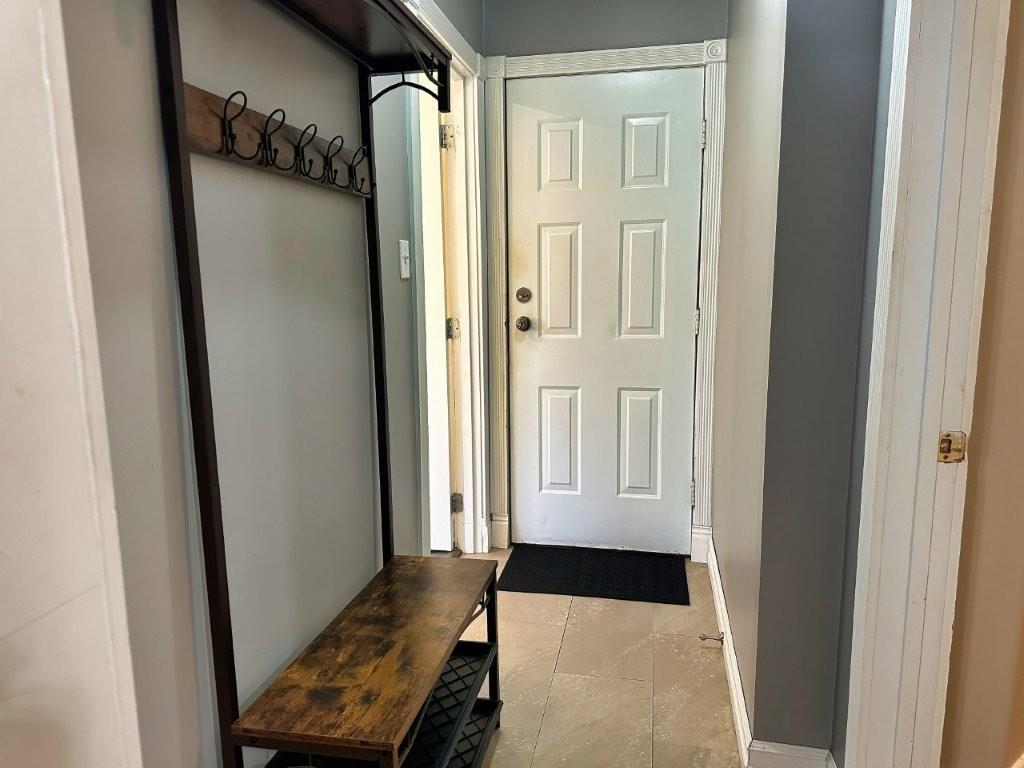 130 Pine Street, Thunder Bay, ON - Indoor Photo Showing Other Room